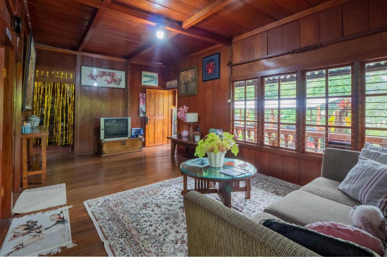 Rumah Kayu Sulawesi Antique Bedugul  Exterior foto