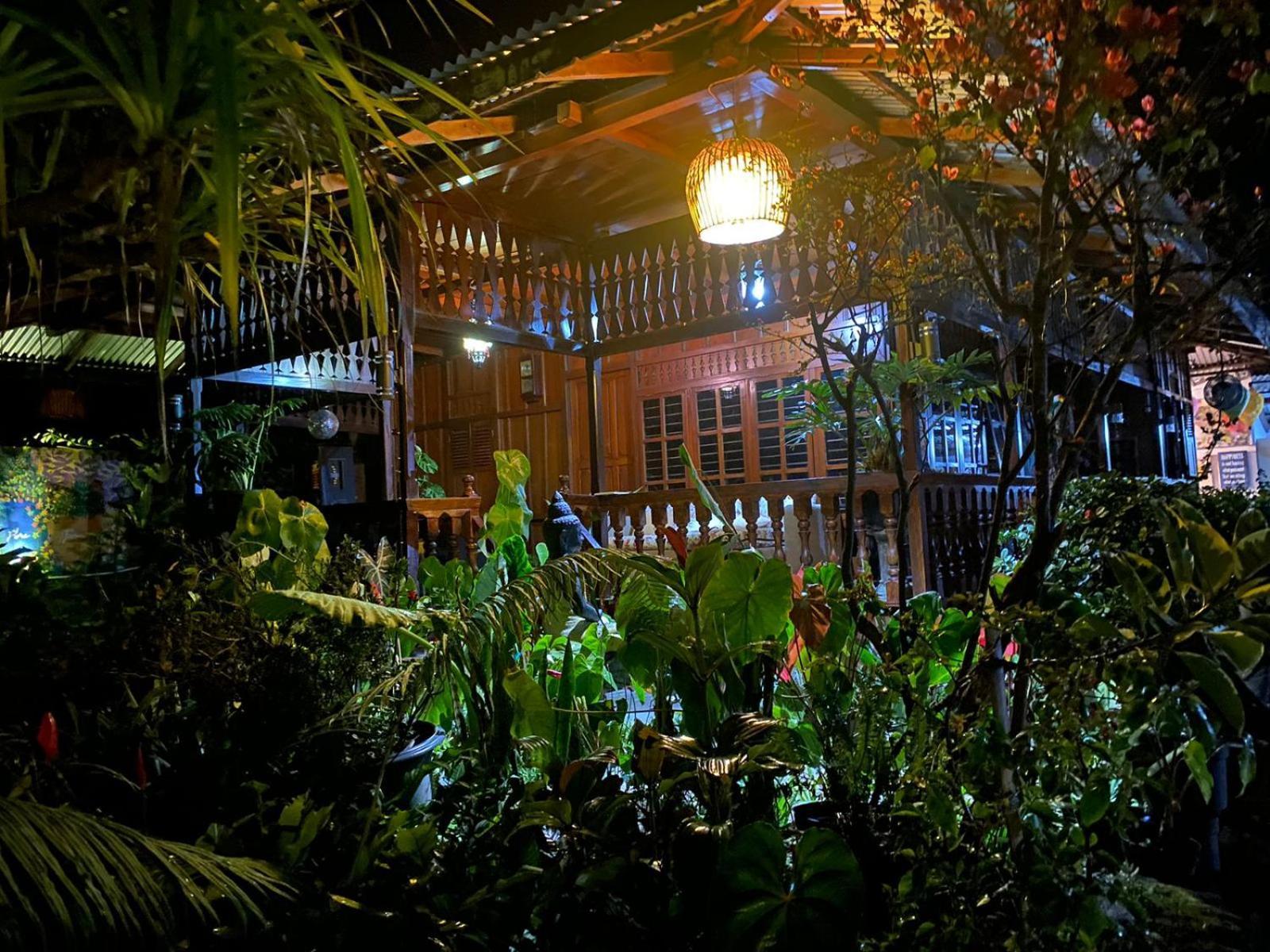 Rumah Kayu Sulawesi Antique Bedugul  Exterior foto